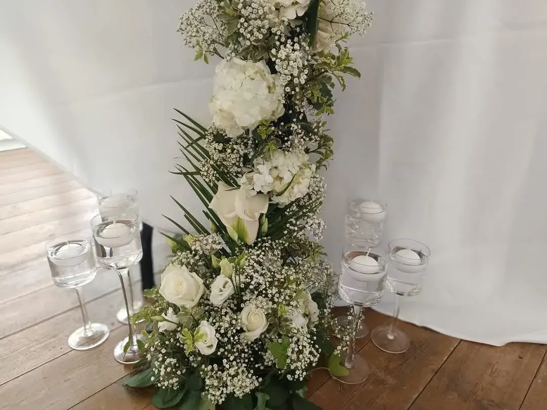 Fleur table d'honneur mariage